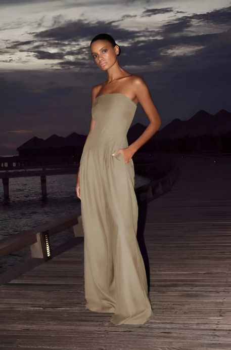 Gracefully Styled Garment for Any Occasion
