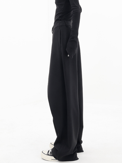 A Vintage Style Pants with Delicate Timeless Details