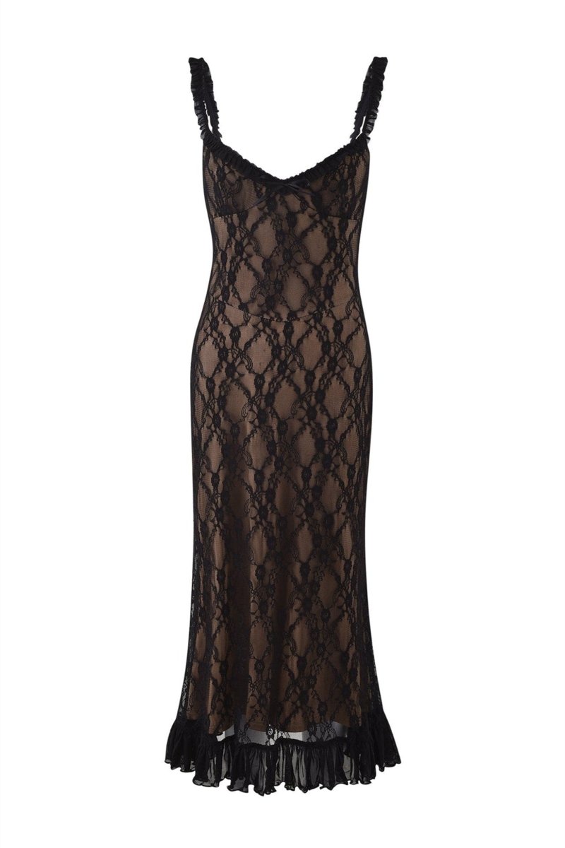 Well Tailored Dress with a Graceful Silhouette