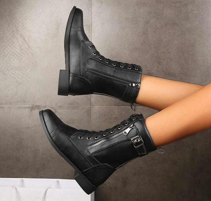 Graceful Orthopedic Boots for Modern Look