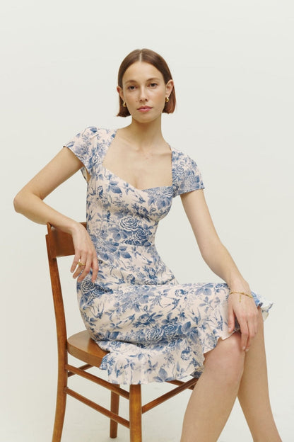 Polished Dress with an Effortless Classic Look