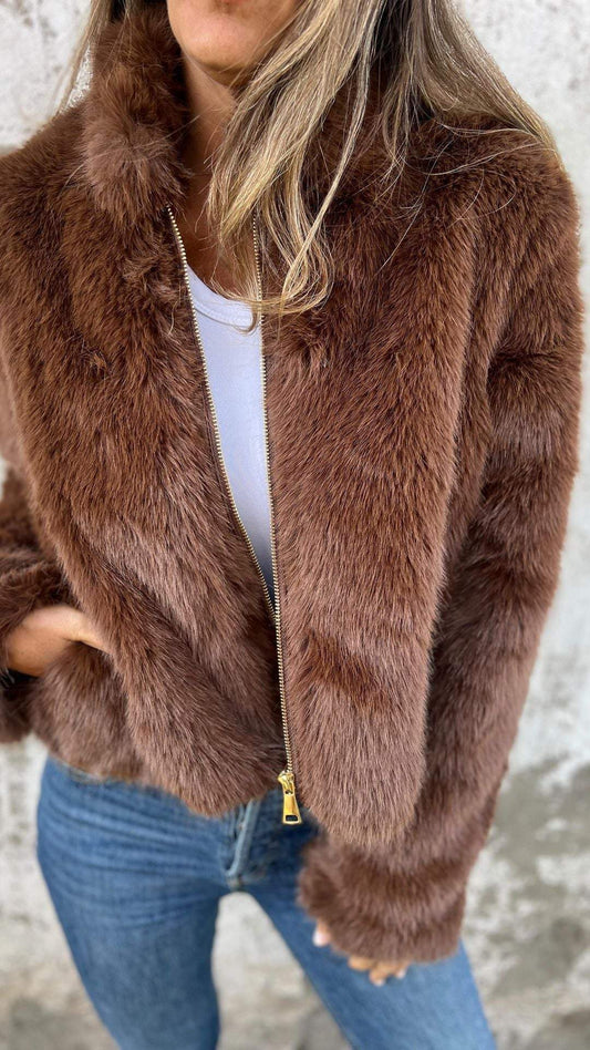 Gracefully Styled Jacket for Any Occasion