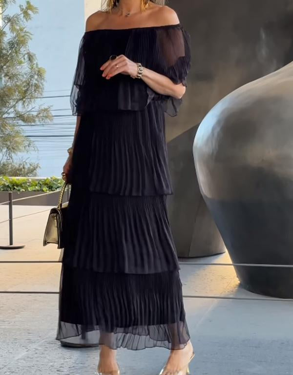 Classic Vintage Dress with a Flattering Fit