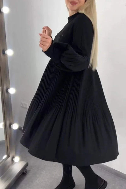 Effortlessly Elegant Dress with a Timeless Design