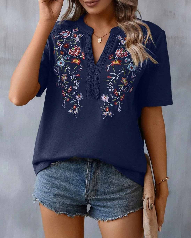 Elegantly Styled Blouse for Everyday Wear