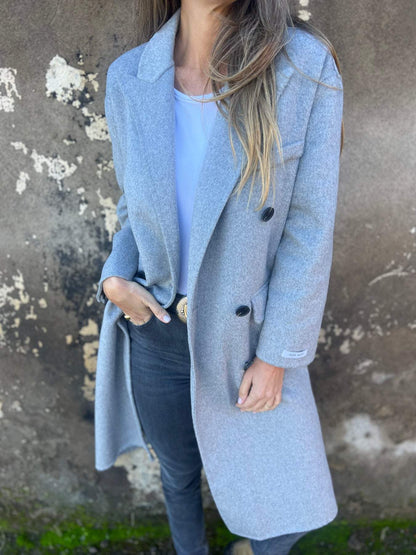Classic Vintage & Enduringly Stylish Coat