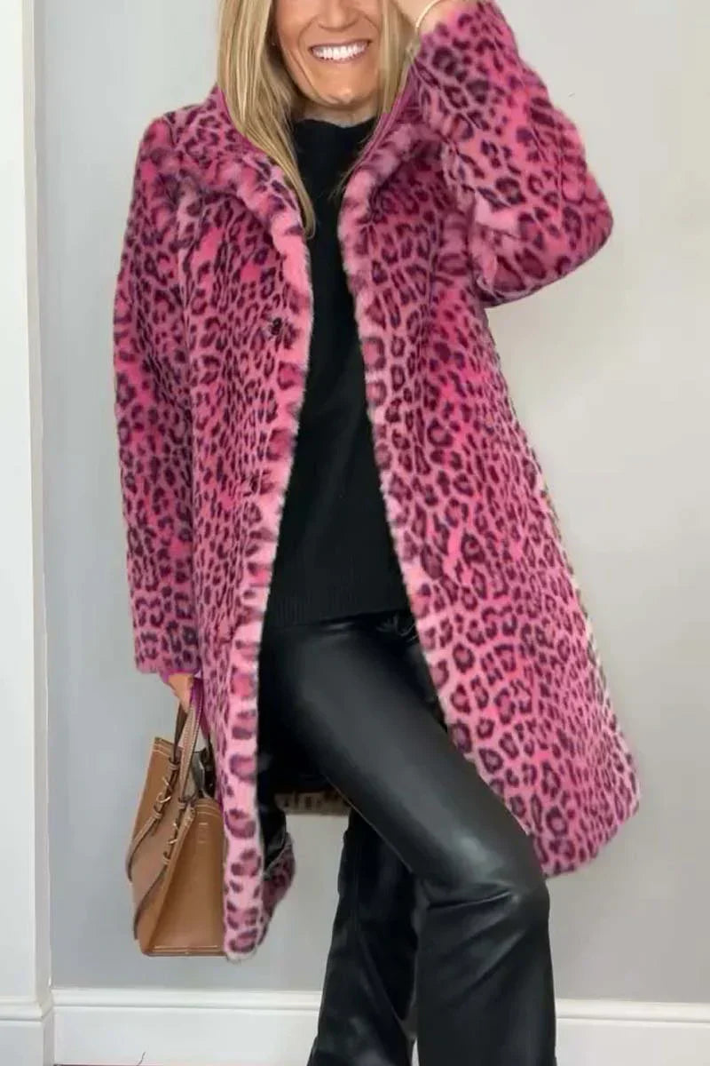 Beautifully Finished Coat in a Timeless Design