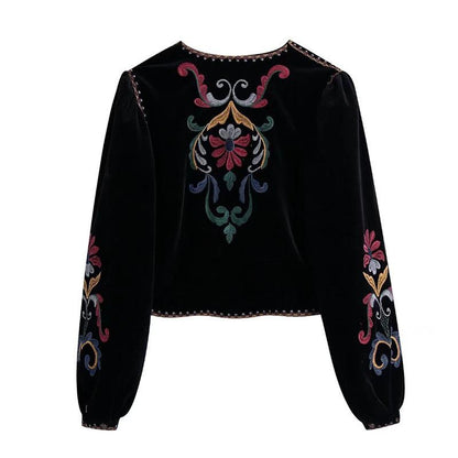 Elegantly Styled Coat for Everyday Wear