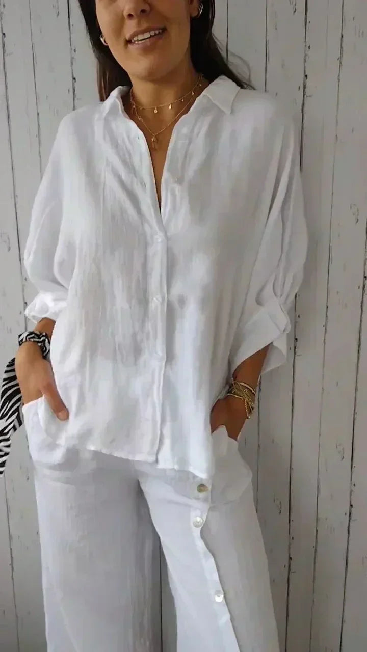 Effortlessly Elegant Blouse with a Timeless Design