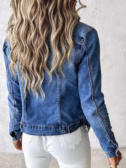 Gracefully Styled Jacket for Any Occasion