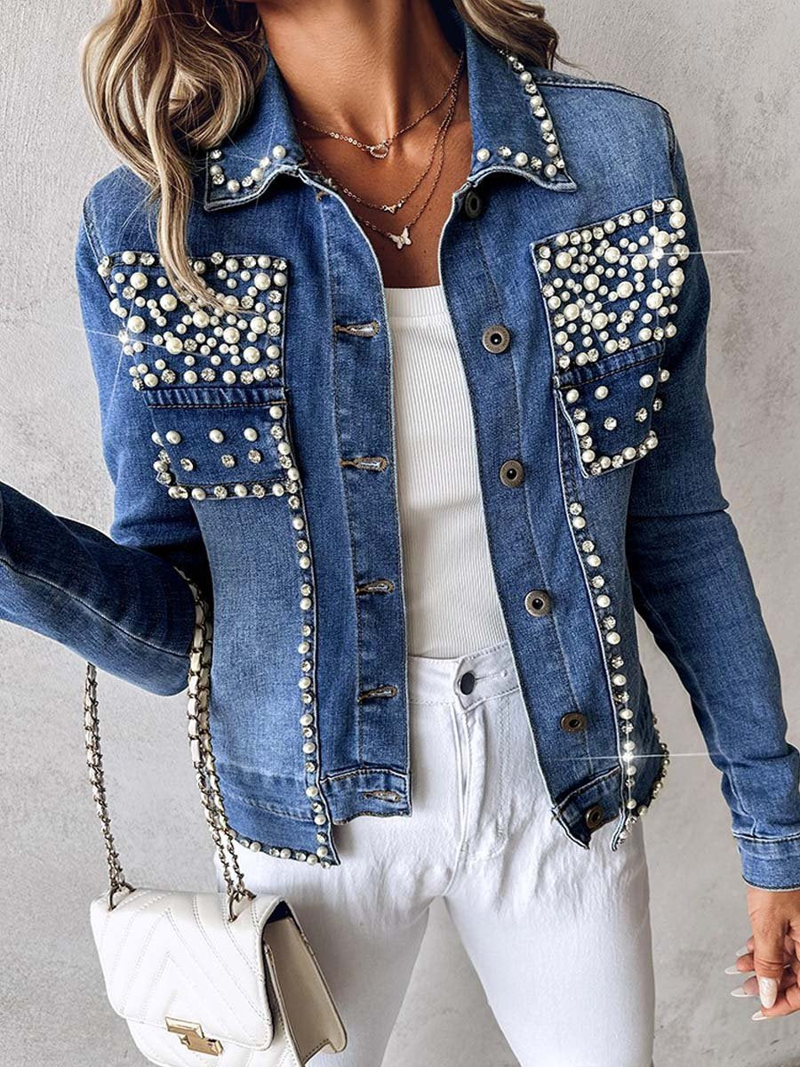 Gracefully Styled Jacket for Any Occasion