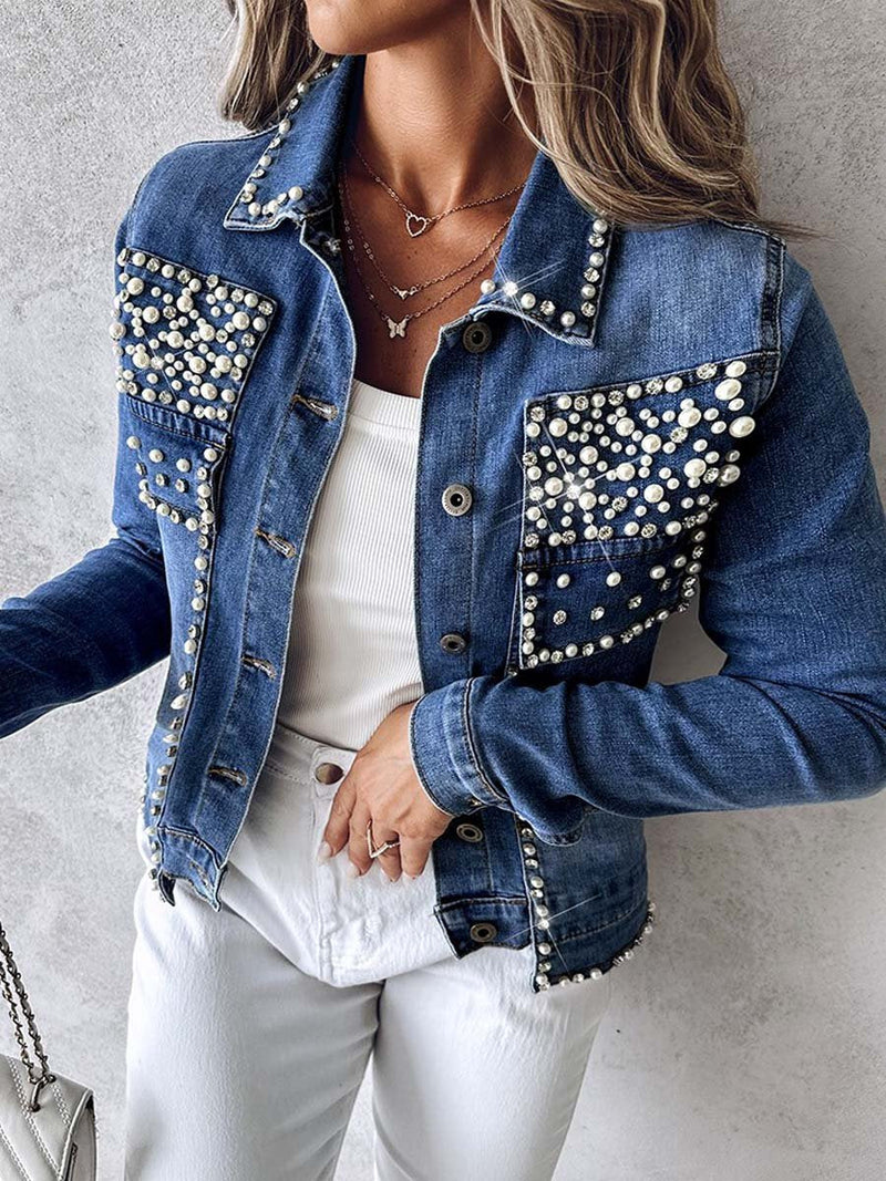 Gracefully Styled Jacket for Any Occasion