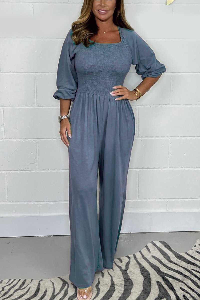 Effortlessly Elegant Garment with a Timeless Design