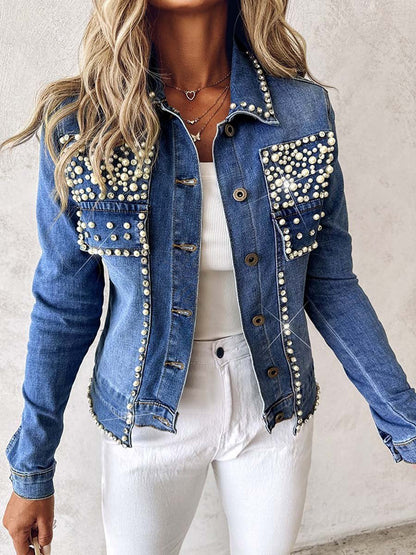 Gracefully Styled Jacket for Any Occasion