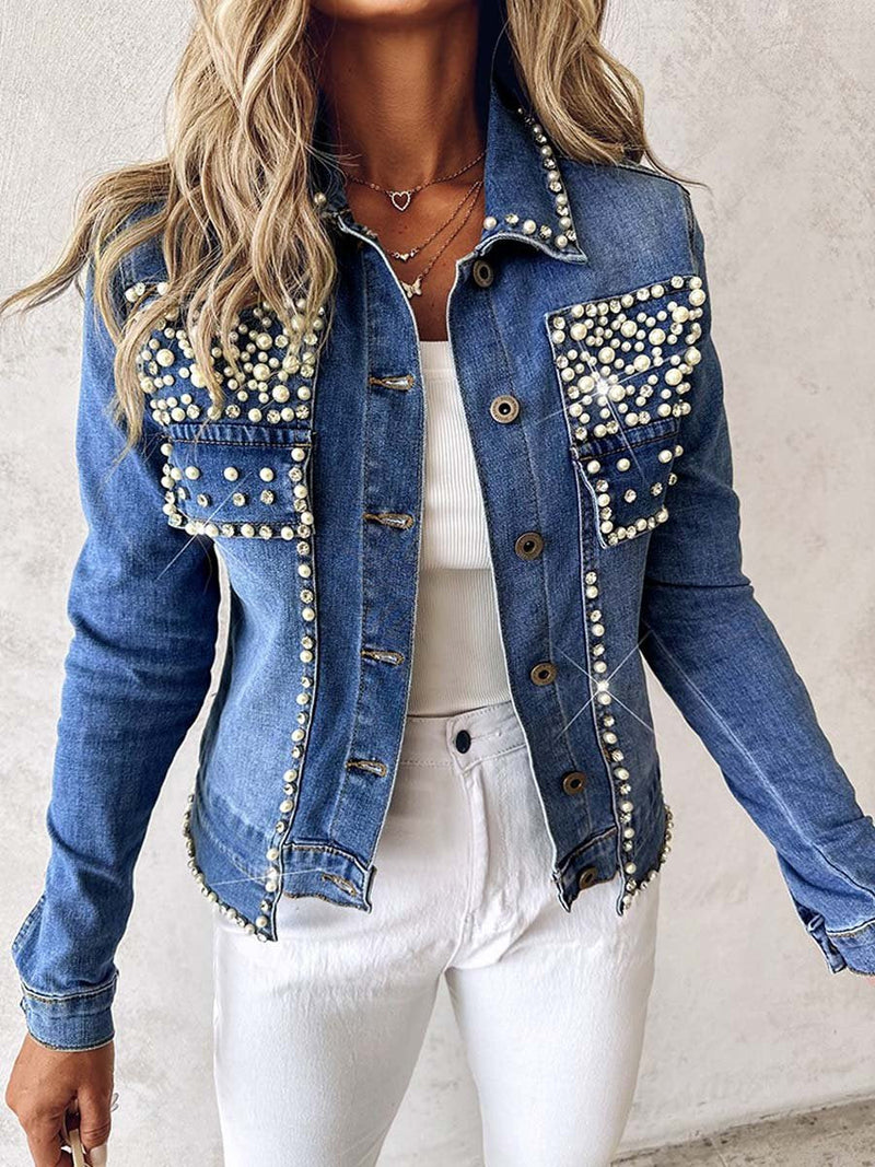Gracefully Styled Jacket for Any Occasion