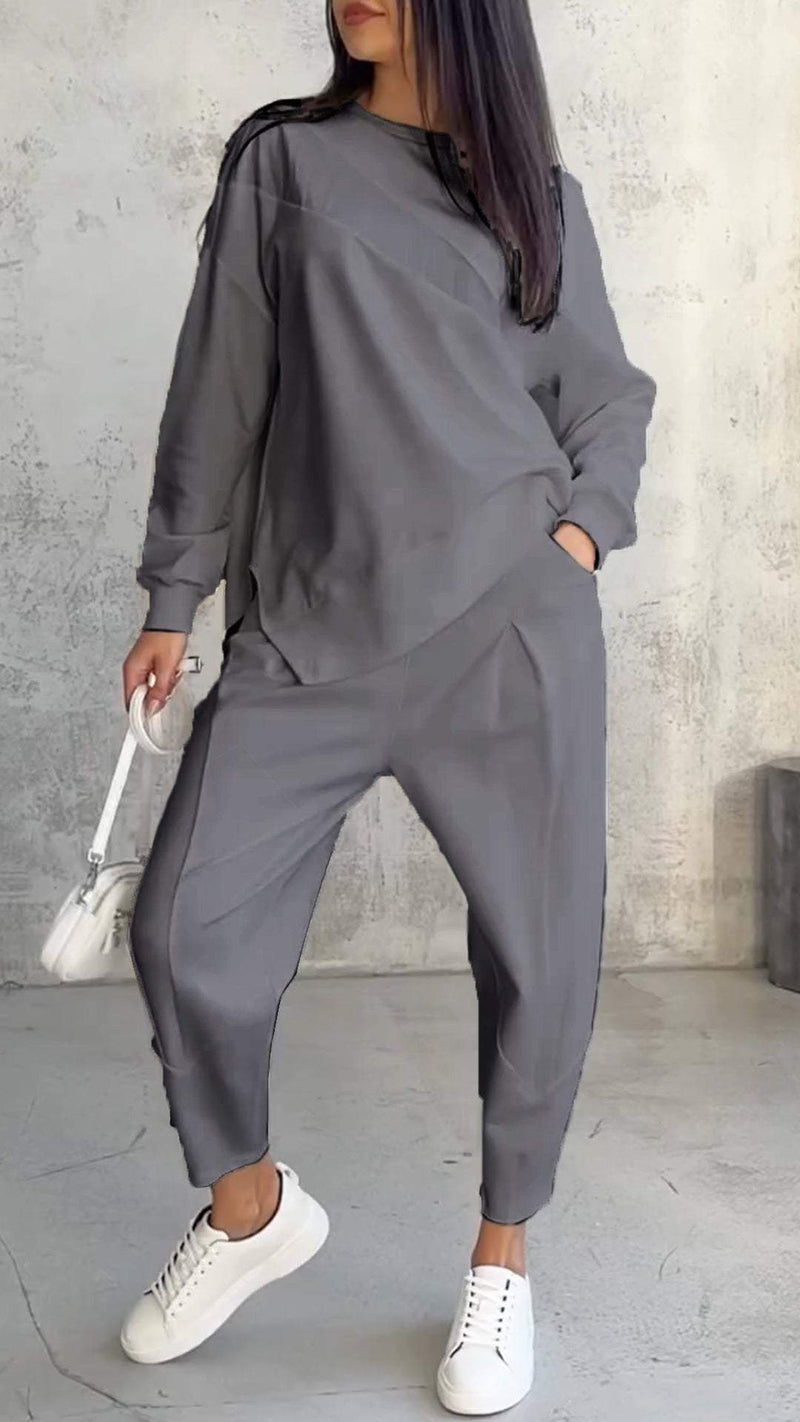 Effortlessly Elegant Garment with a Timeless Design