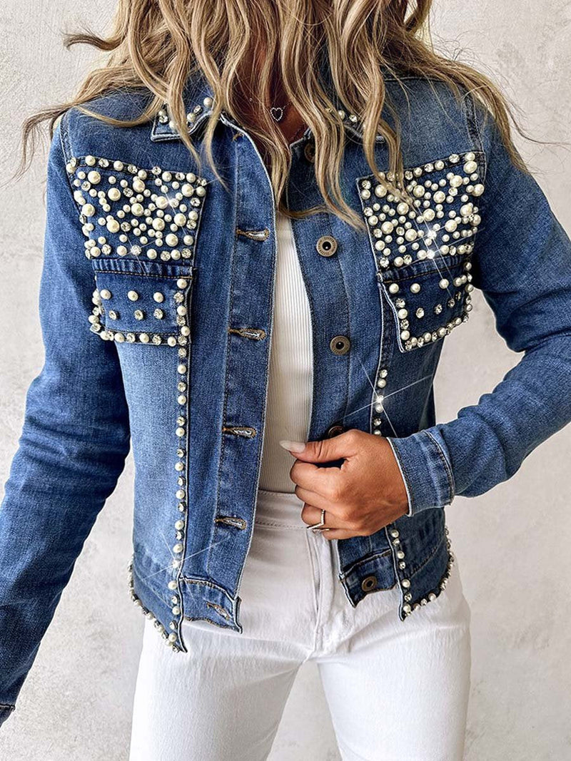 Gracefully Styled Jacket for Any Occasion