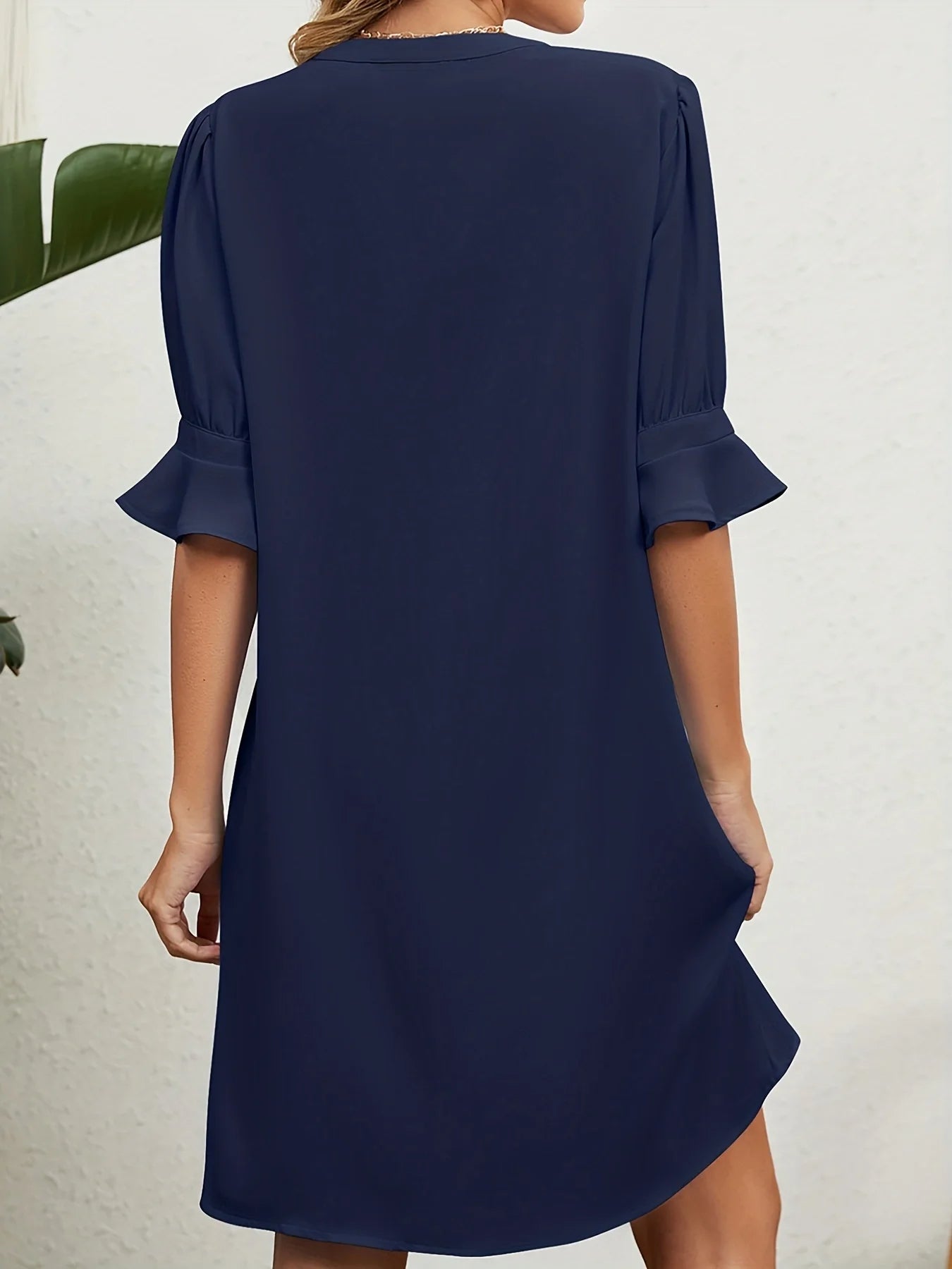 Effortlessly Elegant Garment with a Timeless Design