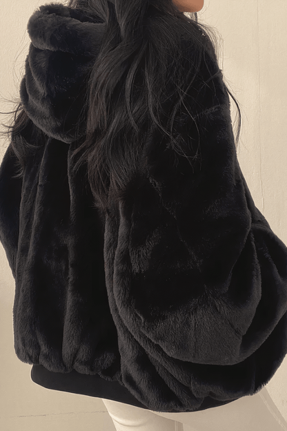 Classic Vintage & Enduringly Stylish Coat