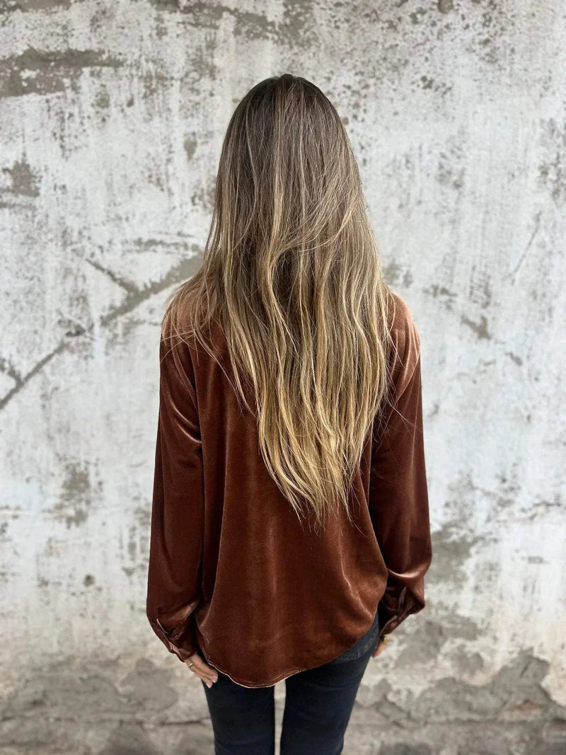 Beautifully Finished Shirt in a Timeless Design