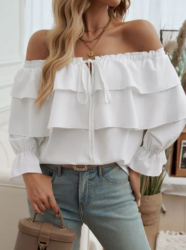 Elegantly Styled Blouse for Everyday Wear