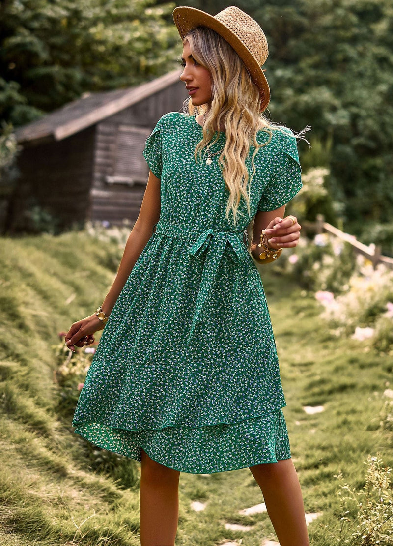 Beautifully Finished Dress in a Timeless Design