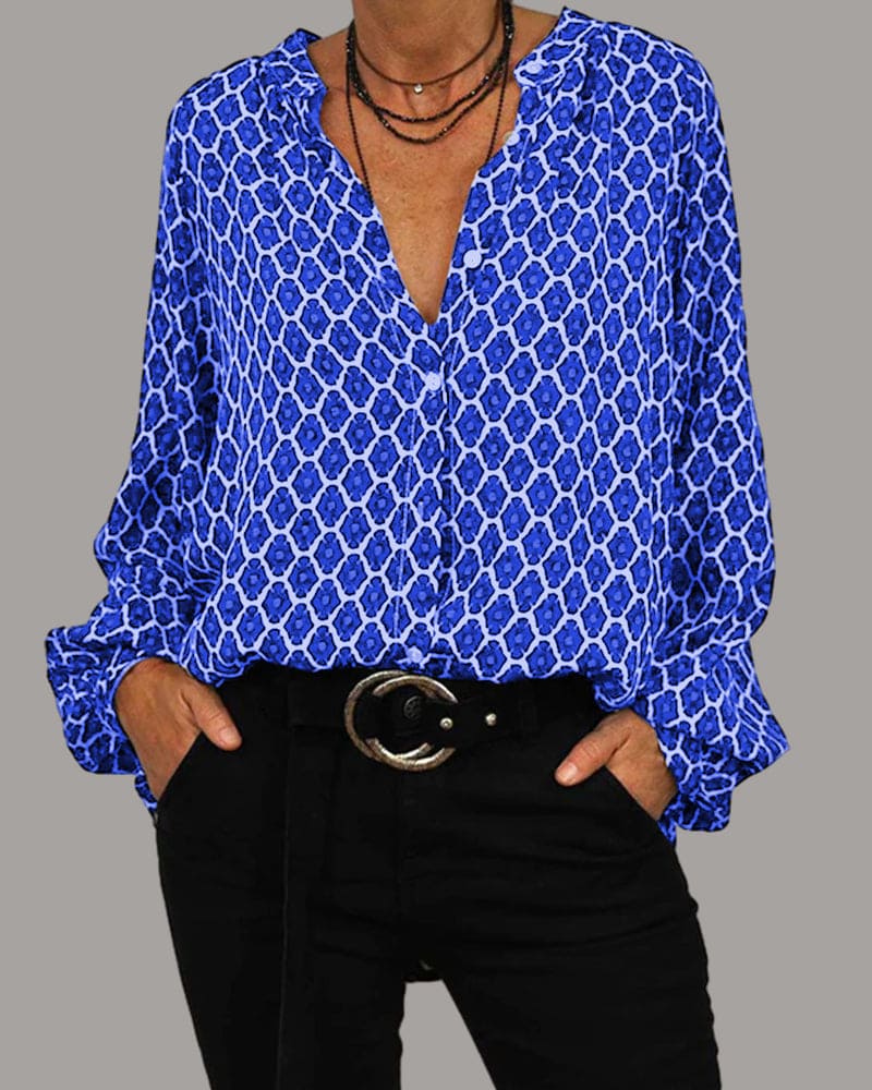 Sophisticated Garment with a Clean Classic Look