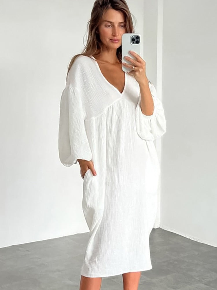Well Tailored Dress with a Graceful Silhouette