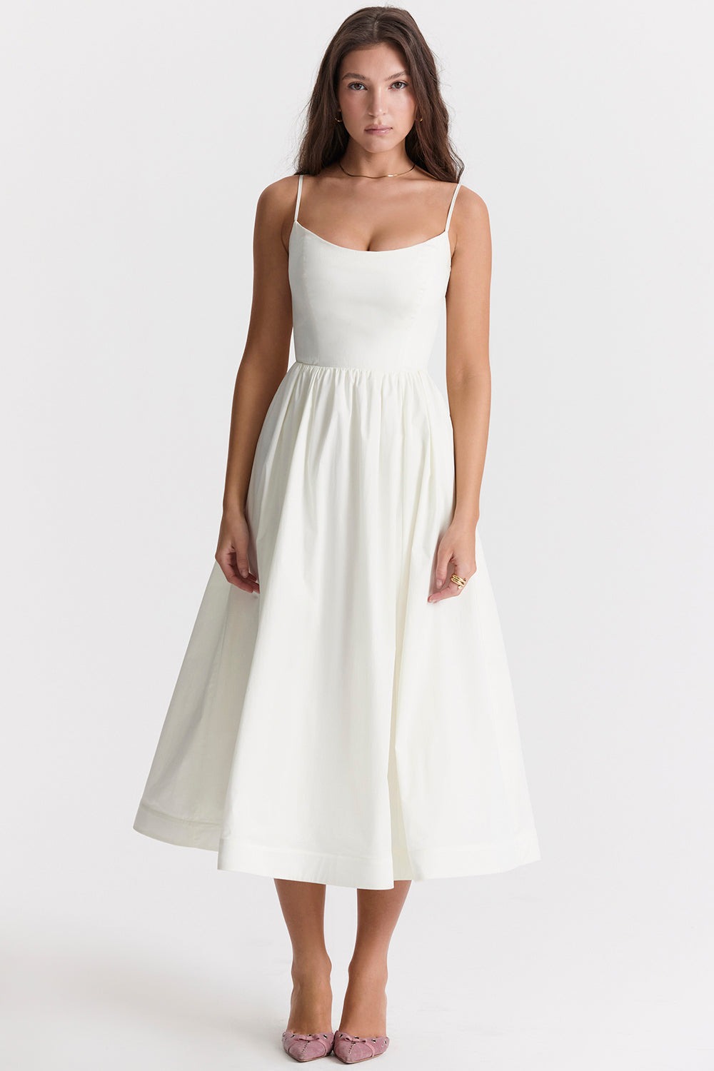 Beautifully Finished Dress in a Timeless Design