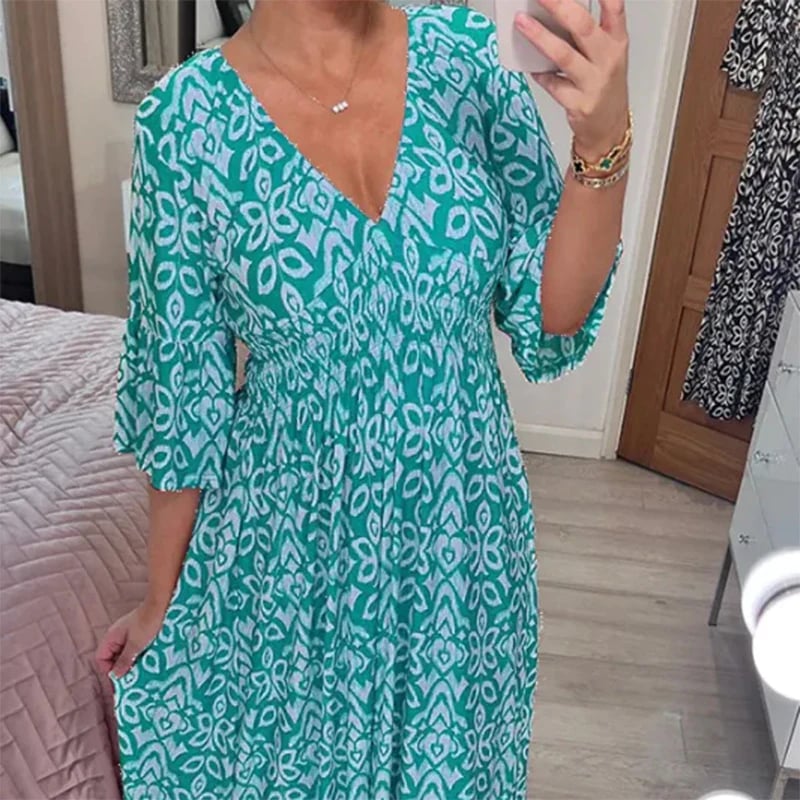 Beautifully Crafted Dress in a Classic Style