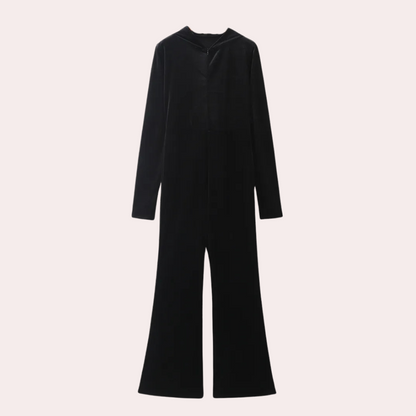 Well Tailored Garment with a Graceful Silhouette