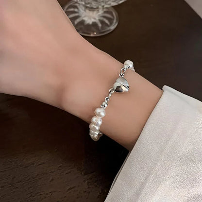 Romanttinen Helmi Kaulakoru erityisiin hetkiin