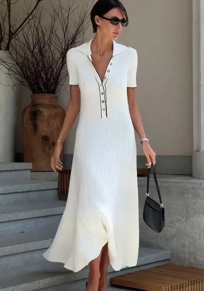Classic Vintage & Enduringly Stylish Dress