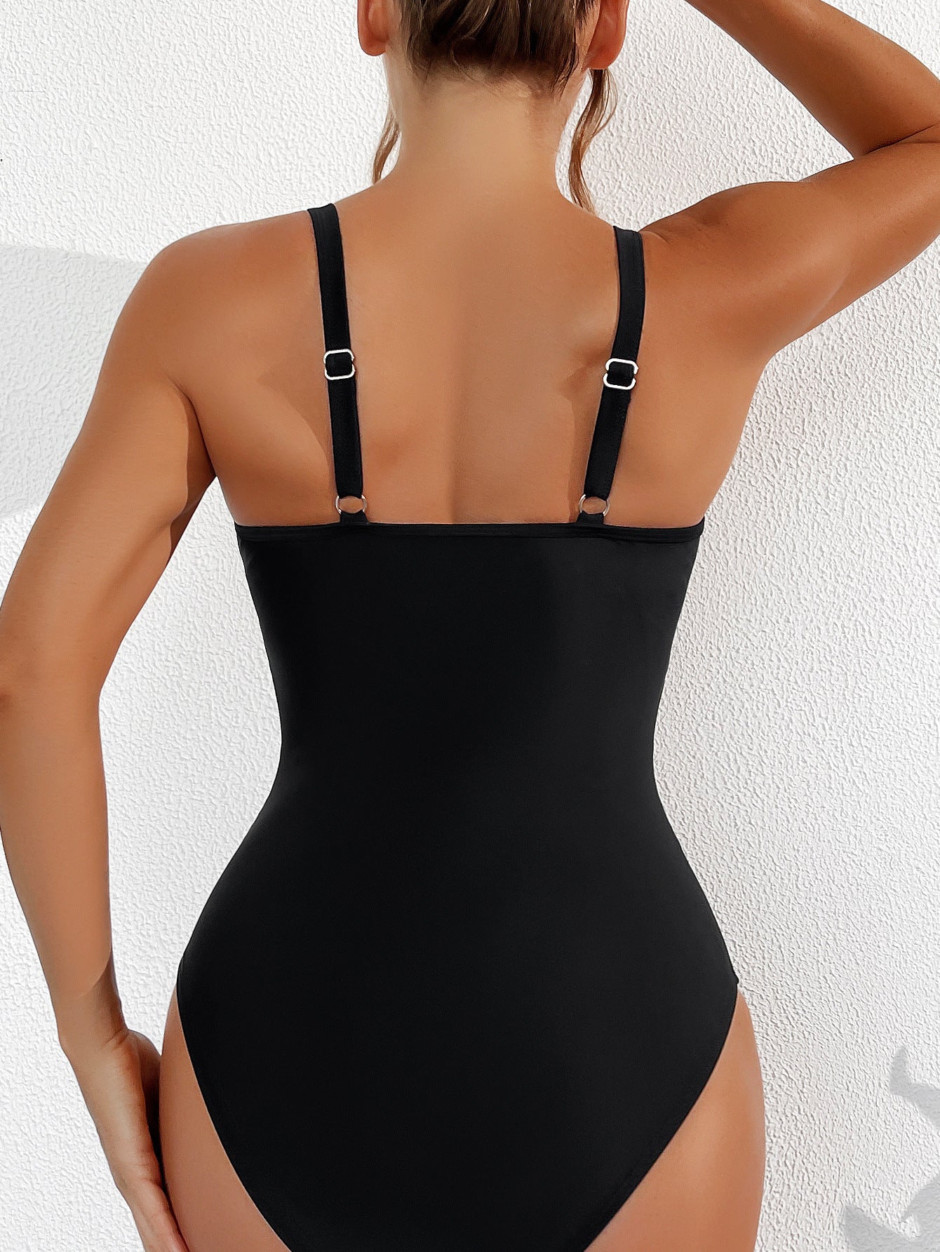 Effortlessly Elegant Garment with a Timeless Design