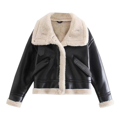 Well Tailored Jacket with a Graceful Silhouette