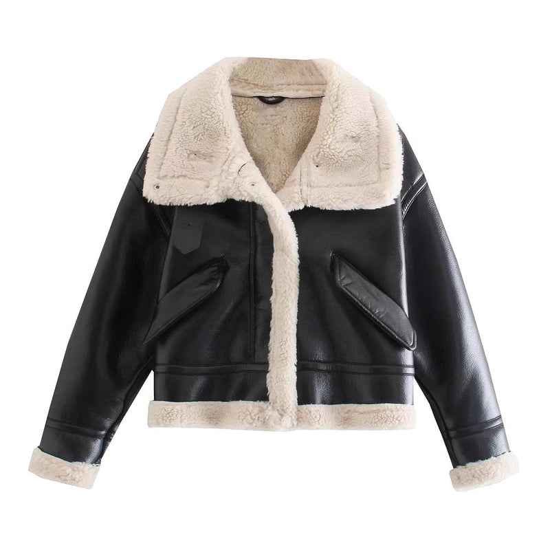 Well Tailored Jacket with a Graceful Silhouette