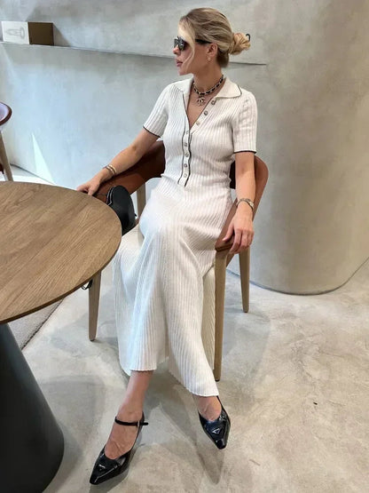 Classic Vintage & Enduringly Stylish Dress