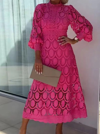 Beautifully Finished Dress in a Timeless Design