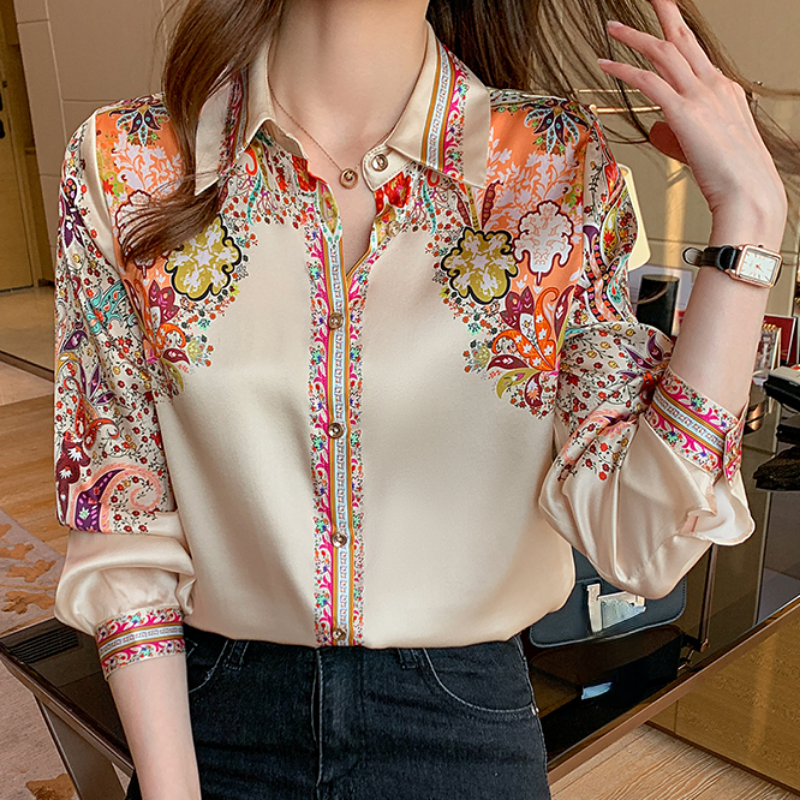Polished Blouse with an Effortless Classic Look