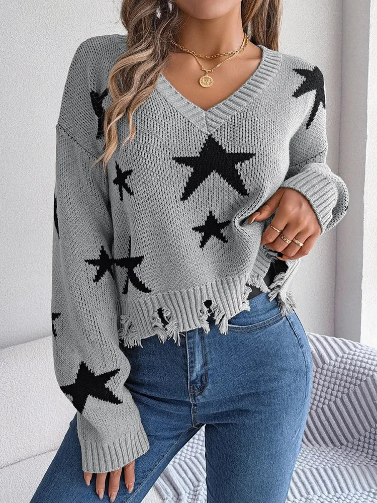 Well Tailored Sweater with a Graceful Silhouette