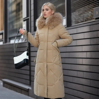 Well Tailored Coat with a Graceful Silhouette