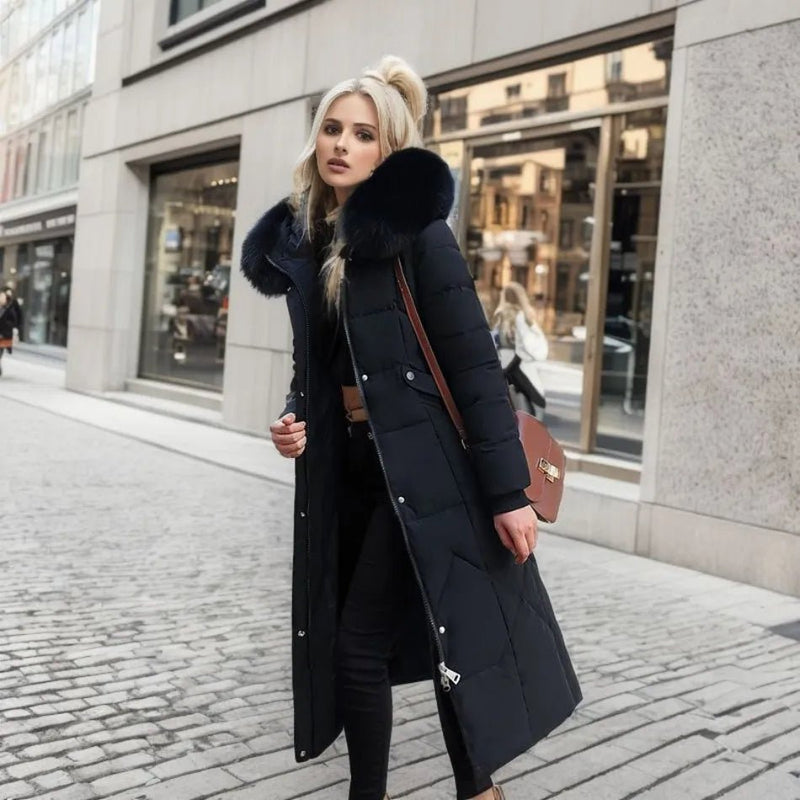 Well Tailored Coat with a Graceful Silhouette