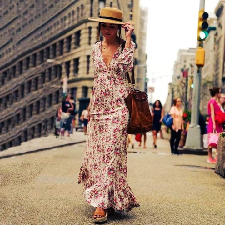 Gracefully Styled Dress for Any Occasion