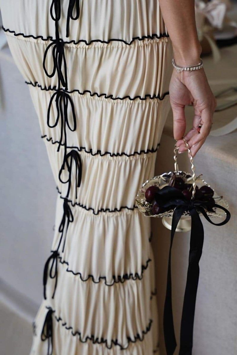 Polished Dress with an Effortless Classic Look