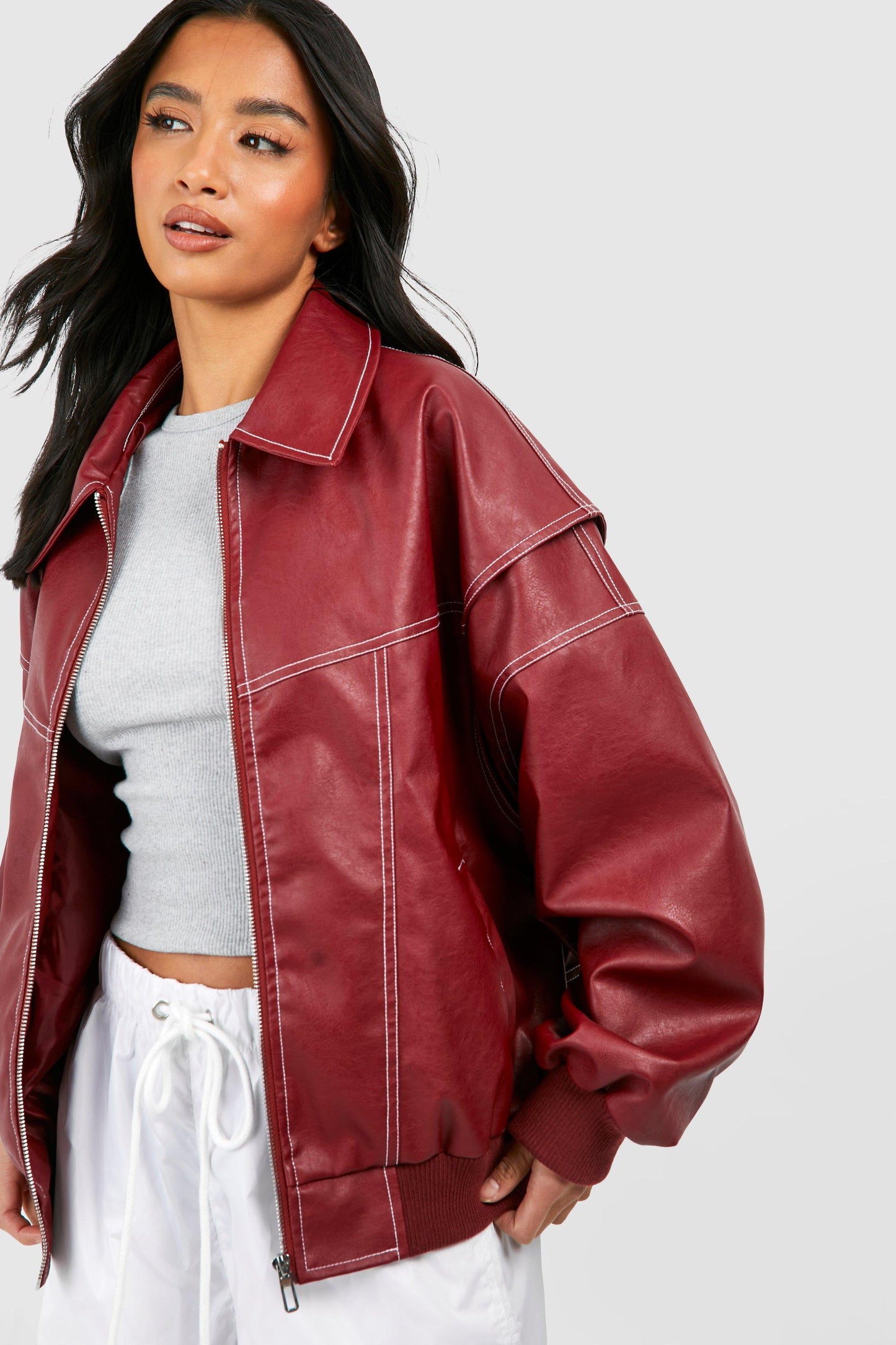 Effortlessly Elegant Jacket with a Timeless Design