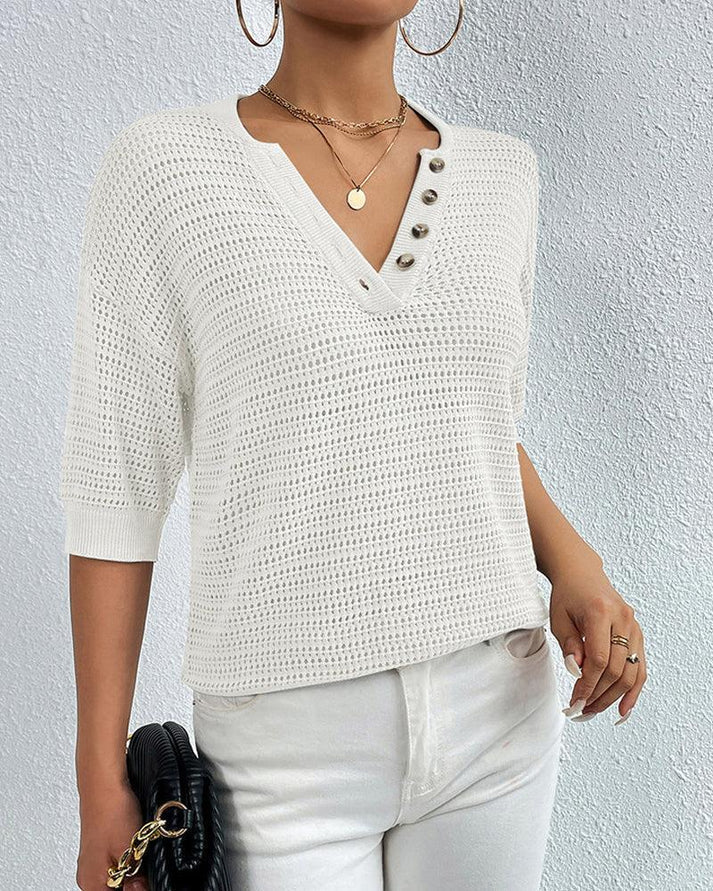 Effortlessly Elegant Top with a Timeless Design