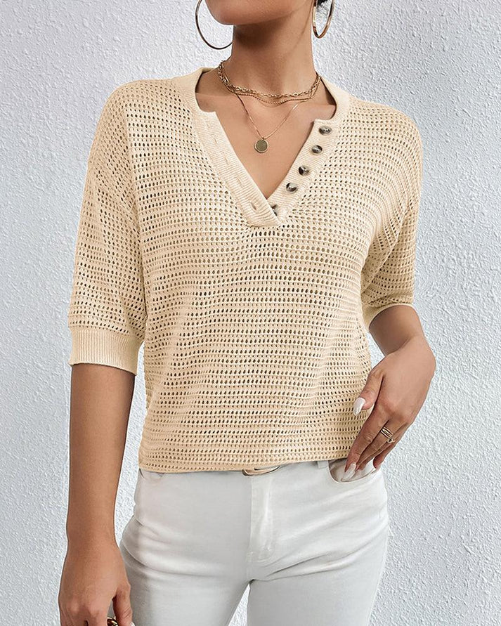Effortlessly Elegant Top with a Timeless Design