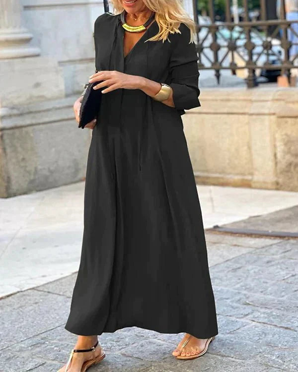 Effortlessly Elegant Dress with a Timeless Design