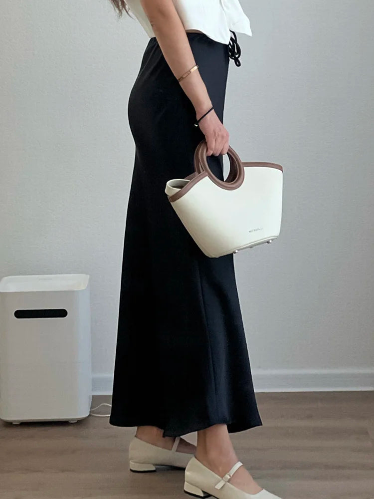 Gracefully Styled Garment for Any Occasion
