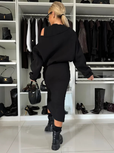 Sophisticated Garment with a Clean Classic Look